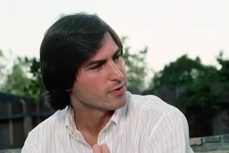 What is Steve Jobs IQ The world
